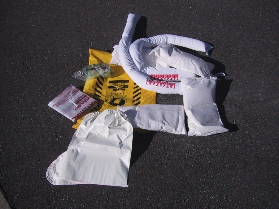 Auto Spill Response Kit — photo 2